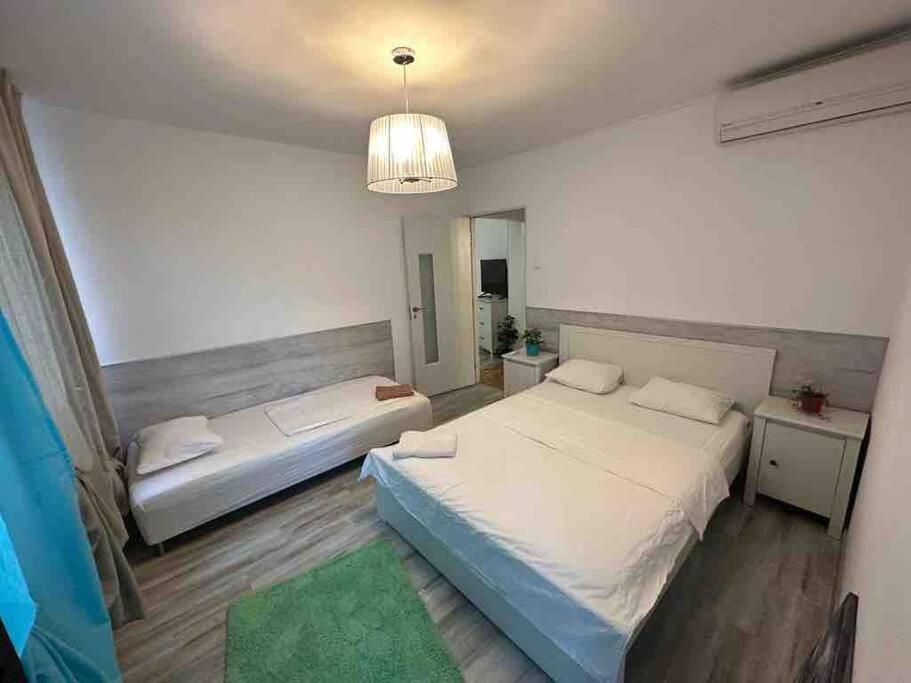 24 Ior By Green Apartments Bucureşti Ngoại thất bức ảnh