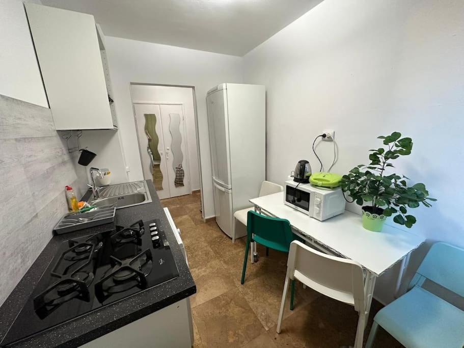 24 Ior By Green Apartments Bucureşti Ngoại thất bức ảnh